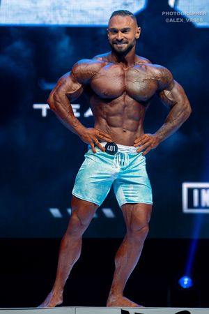 MEN'S PHYSIQUE +179